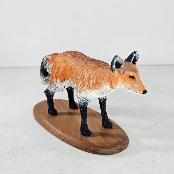 Red Fox Figurine Handcrafted From Wood With Base - Picture 4 of 8